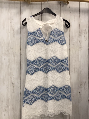 neu liquorish  Kleid  Gr. 38  zweilagig weißes Unterkleid Überkleid mit weißblaue Strickerei