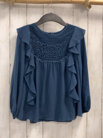 Chloé  Bluse  Gr. 128  petrol Struktur Rüschen Vorderteil mit Blumenhäkelei 