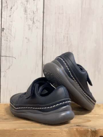 Clarks neu Schuhe Gr. 18,5  blau weiße Nähte NP reduzierz auf 18,99€