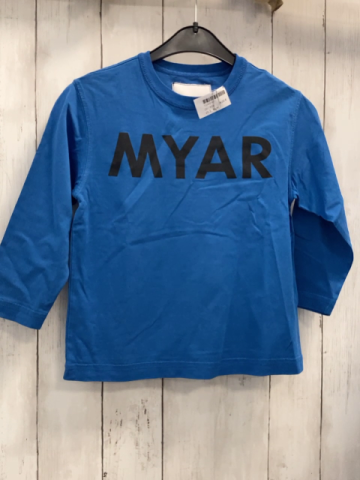 Myar  Langarmshirt  Gr. 110  hellblau schwarze Schrift 