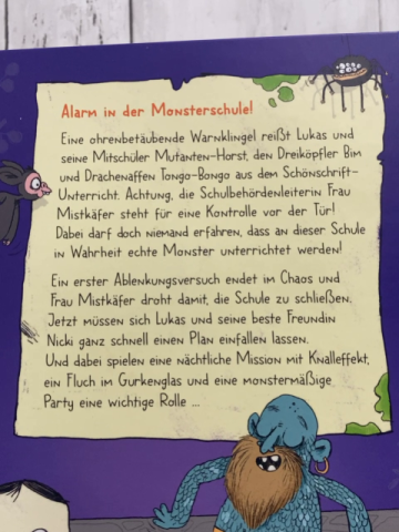 Die Monsterschule  Buch Vorsicht, Frau Mistkäfer im Anmarsch 
