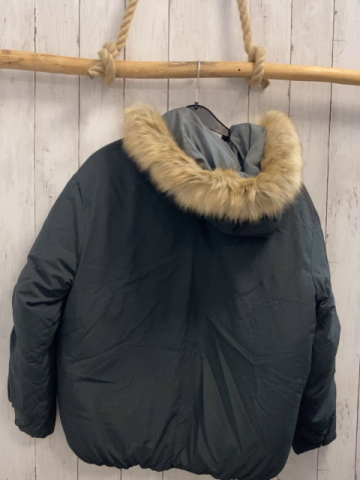 neu Zara  Winterjacke  Gr. 152  grau Kapuze mit abtrennbarem Fellbund NP 55,95 € 