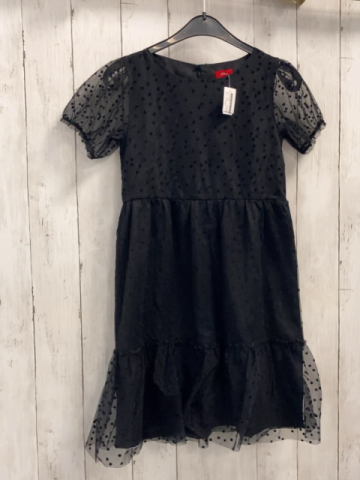 S´Oliver  Kleid  Gr. 140  schwarz mit Punkten transparente Ärmel 