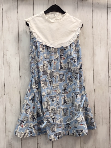 Petit Bateau  Kleid  Gr. 140  weißes Oberteil hellblauer Rock mit Parismotiven 