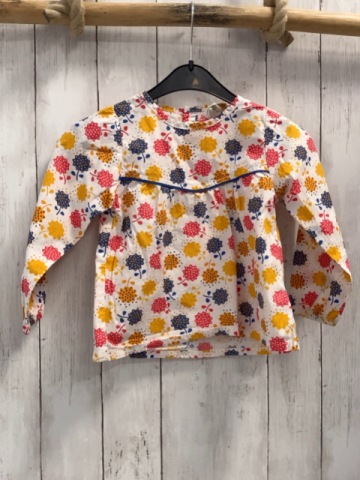 Alana  Bluse Gr. 104  weiß bunte Blumen mit Punkten 