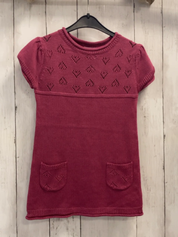   Kleid  Gr. 110  pflaume Strick Lochmuster Herzen 