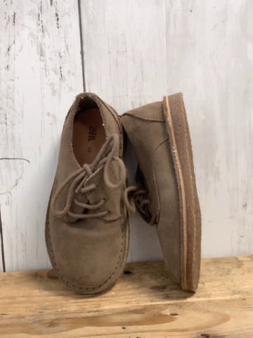 Zara  Schuhe  Gr. 23  braun 