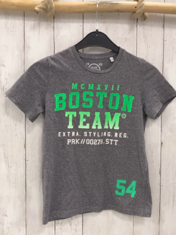   T-Shirt  Gr. 134/140  grau grün hellgrün weiße Schrift 