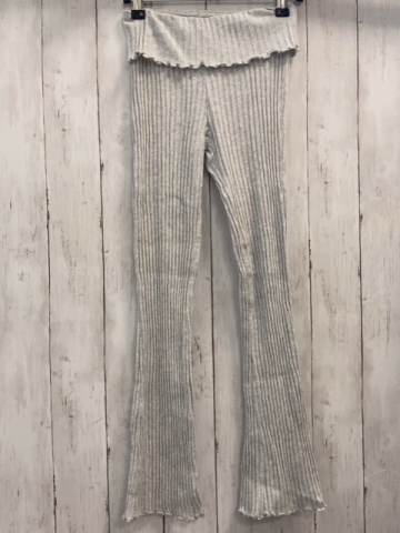 H&M Leggings Gr. 146  grau gerippt