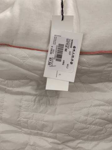 neu Little Marc Jacobs  Maxi Cosi Fußsack Gr. Little M weiß gestickte Schrift NP 150 € Outletpreis 97,50 € 