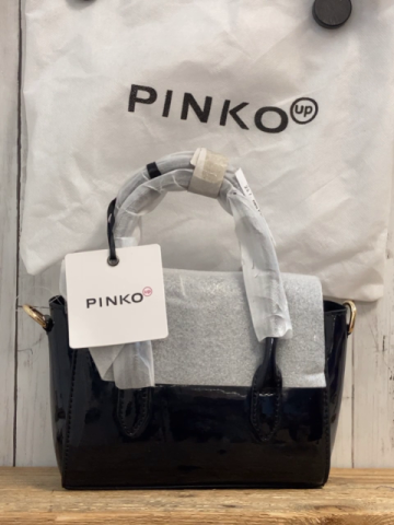 neu Pinko  Tasche  Gr. 18/13/7  schwarz Lack große Schleife goldene Applikationen mit Beutel  