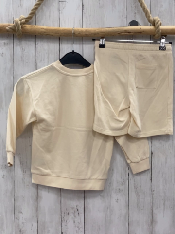 neu 2tlg H&M  Pullover + Shorts  Gr. 110  beige Jungen Karuto 
