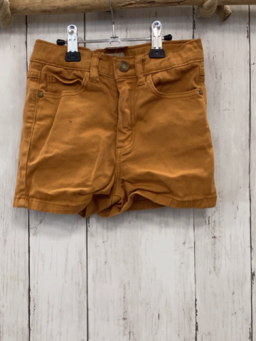  Shorts  Gr. 122  ocker  Bund verstellbar 