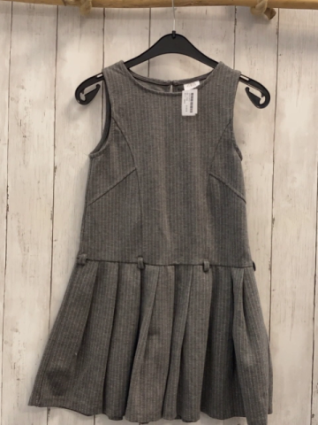 zara  Kleid  Gr. 134  grau weiße Strefen 