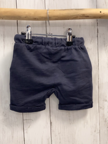  Shorts Gr. 56  grau weiße Kordel