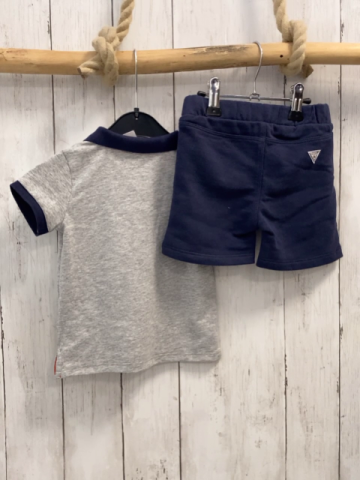neu 2tlg Guess Poloshirt + Shorts  Gr. 92  grau blauer Bund Schrift + blau 