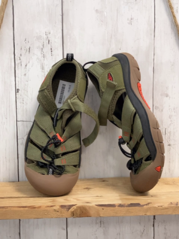 Keens Sandalen Gr. 36  oliv 