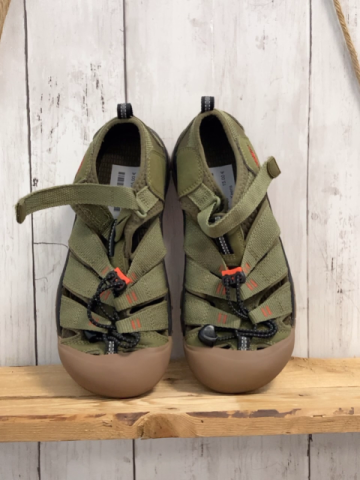 Keens Sandalen Gr. 36  oliv 