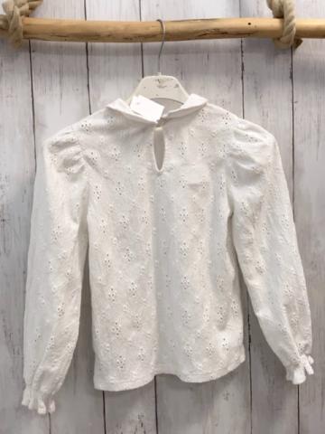 next Bluse Gr. 122  weiß Lochmuster