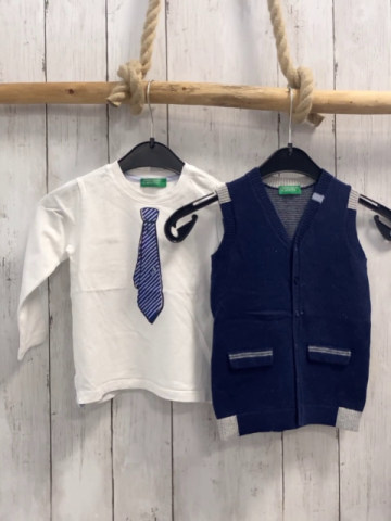 2tlg Benetton Langarmshirt + Weste  Gr. 80  weiß mit Krawatte + blau Strick grauer Bund 