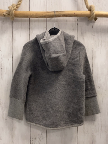 Alana  Walkjacke  Gr. 104  grau 100 % Wolle Futter 100 % BW Flecken am Bund 