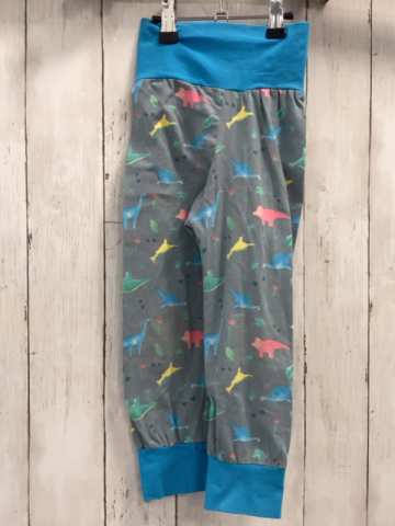   Jogginghose  Gr. 98  hellgrau bunte Dinos hellblauer Bund 