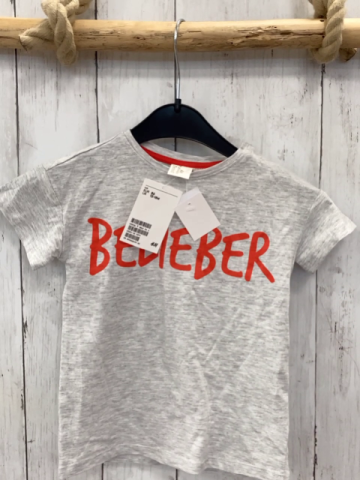 H&M neu T-Shirt Gr. 86  grau rote Schrift