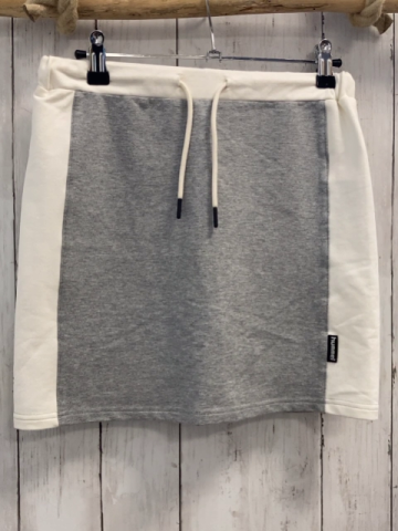 Hummel  Rock Gr. 152  grau weißer Seitentreifen weißer Bund 