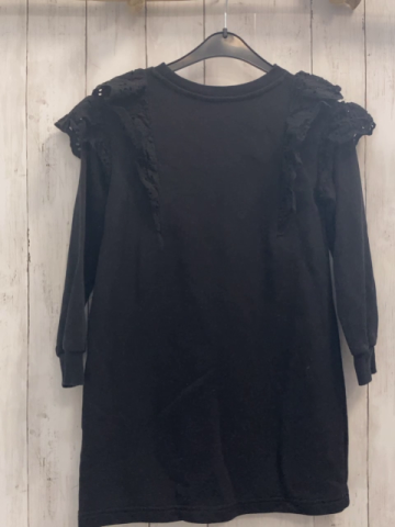 H&M  Kleid  Gr. 122/28  schwarz Rüschen mit Lochstickerei 