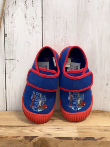   Hausschuhe  Gr. 24  blau roter Bund Schrift 