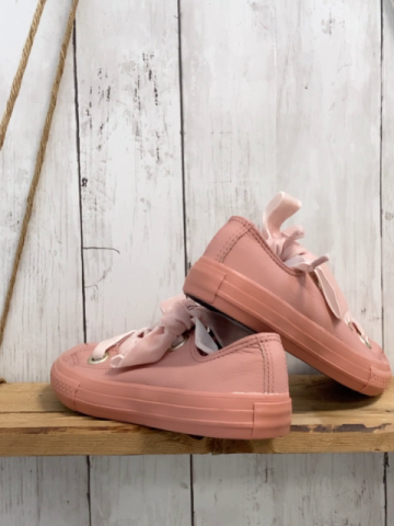 Converse  Schuhe  Gr. 31  lachs rosa Schnürsenkel 