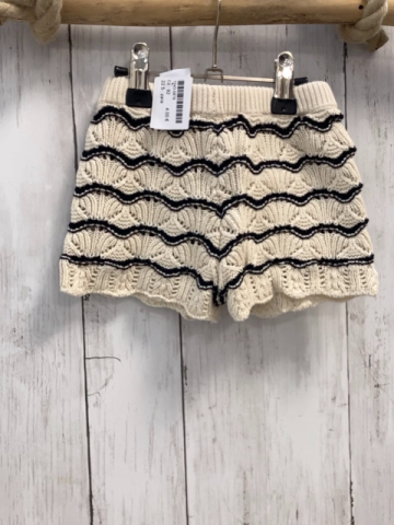 zara Shorts Gr. 92  beige schwarz Wellen Strick Kordel