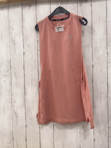 Nike  Sportshirt  lachs zum Teil mit Lochmuster 