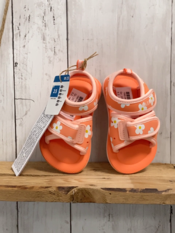 neu Decathlon  Badesandalen  Gr. 23  orange lachs Bund Blumen