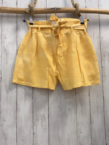 Nais  Shorts  Gr. 158/164  gelb mit Gürtelband 