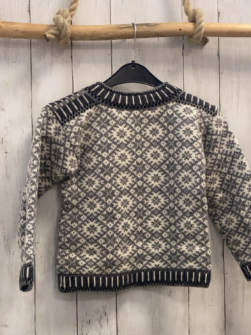 JM Finland  Pullover  Gr. 122  weiß graue Rauten dunkelgrau hellgrauer Streifenbund 100 % Wolle 