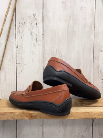 neu Galluci Schuhe  Gr. 33  braun 