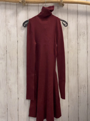 Zara  Kleid Gr. M weinrot Rippen Rolli 