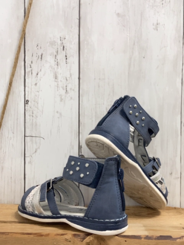 neu  Sandalen  Gr. 27  blau + silber + bunter Riemen silber Nieten an der Seite 