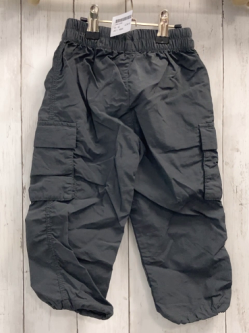 H&M  Hose  Gr. 92  grau Gummizugbund aufgesetzte Taschen 