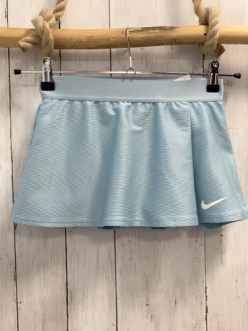 Nike  Tennisrock  Gr. 134  hellblau Rippen 