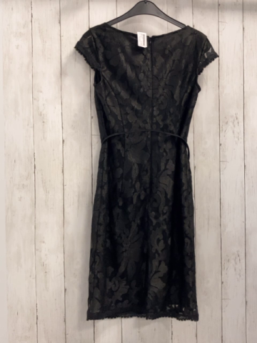 2tlg Esprit  Kleid + Gürtel  Gr. 34  schwarz dunkelgraue Stickerei 