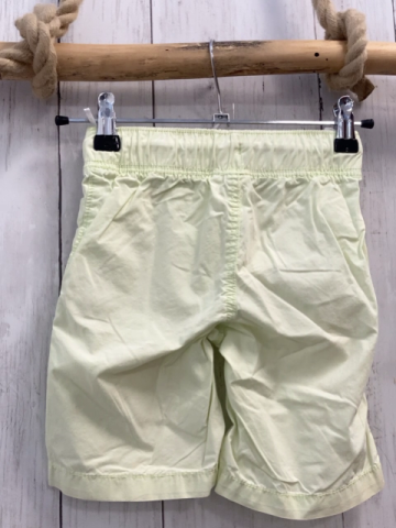   Shorts  Gr. 104  hellgrün weiße Kordel 