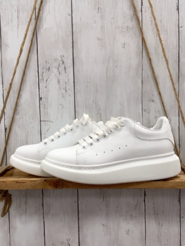 Alexander McQueen Schuhe Gr. 41  weiß fast neu