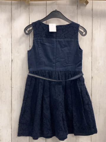 Tommy Hilfiger  Kleid  Gr. 116   blau Lochstickerei mit Gürtel mit silber Glitzerstriefen 