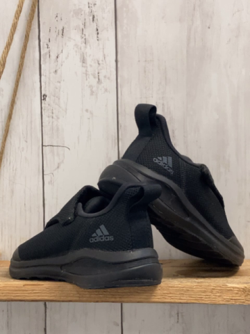 Adidas  Schuhe  Gr. 28  schwarz 