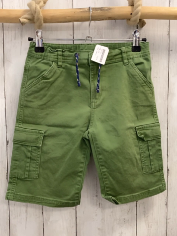 Jako-o  Shorts  Gr. 134  oliv aufgesetzte Taschen blau bunte Kordel