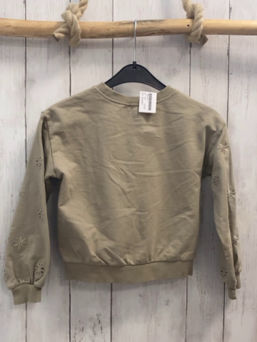 Benetton  Pullover  Gr. 116  sand Blumenstickerei 