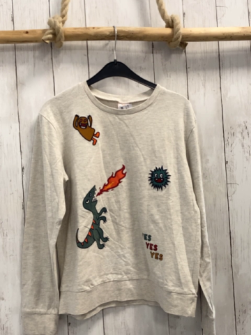 Tape a´ l´oeil Pullover Gr. 164  grau Monsteraufnäher