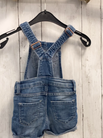 H&M Latzshorts  Gr. 92  blau Jeans Herztasche 